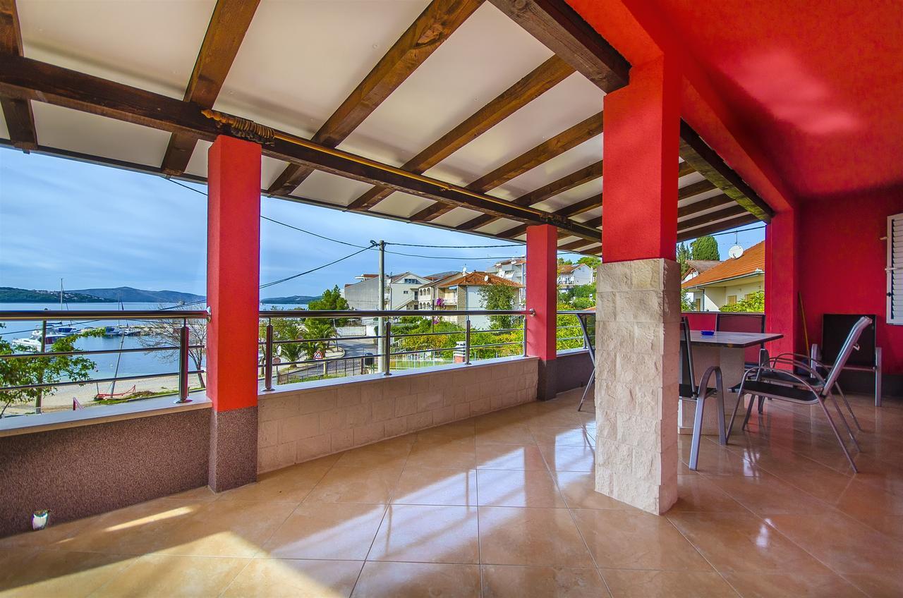 Apartments Karlo トロギール エクステリア 写真