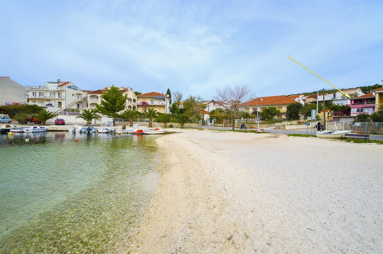 Apartments Karlo トロギール エクステリア 写真