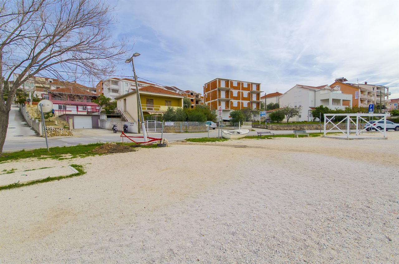 Apartments Karlo トロギール エクステリア 写真